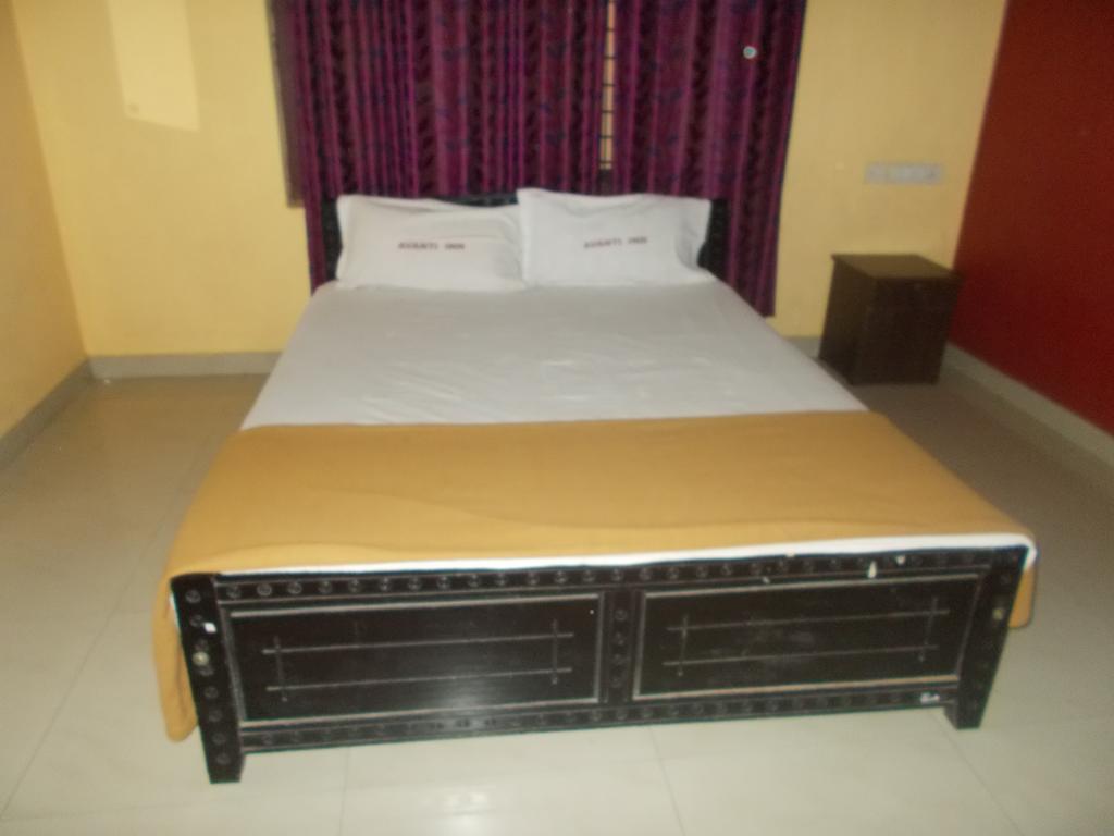 Guruvayur Bunglow Hotel Kültér fotó